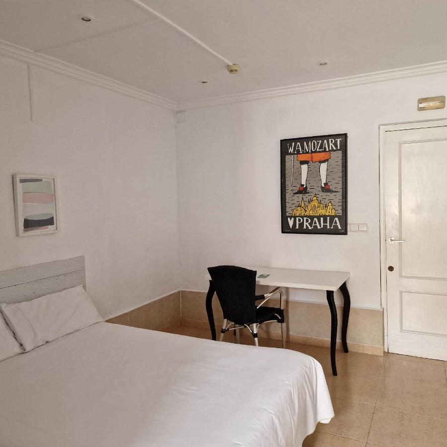 Hostal Alba Ла Мата Екстериор снимка